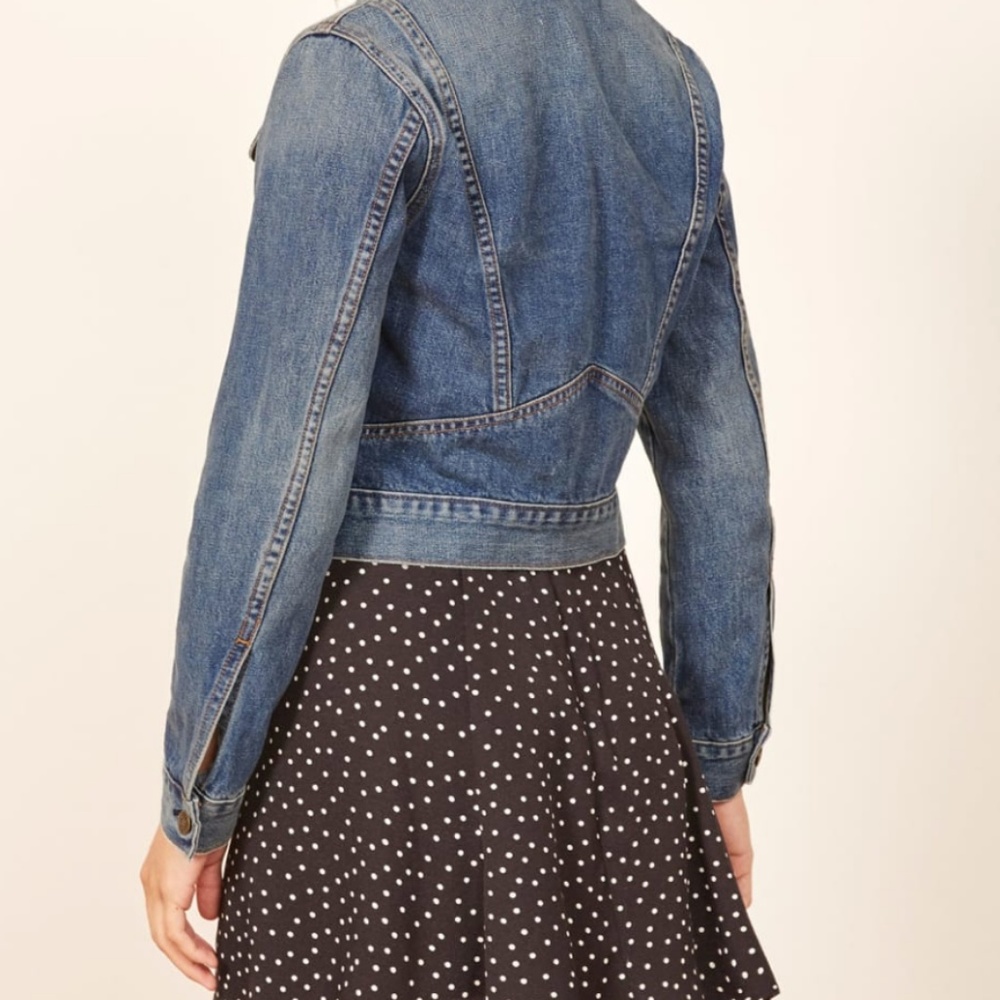 Reformation Dixon Denim Jacket in Sequoia Wash - Picture 2 of 8